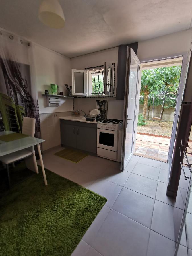 Petite Maisonnette De Plein Pied Le Taillan-Médoc Εξωτερικό φωτογραφία